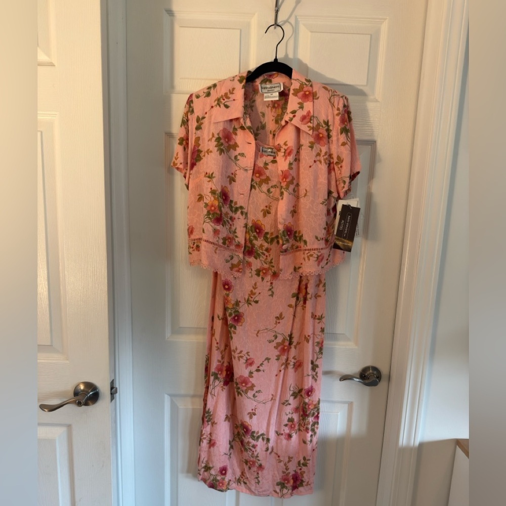 Vintage Karin Stevens‎ Women's Knee Length Pink Dress Floral Set size 10 petite